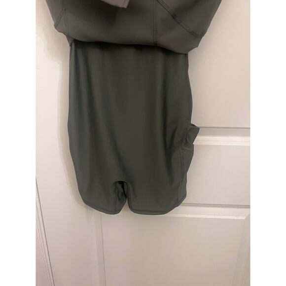 Abercrombie & Fitch YPB Green Sculptlux Mini Dress Tennis Sporty Golf Athleisure - Picture 8 of 9